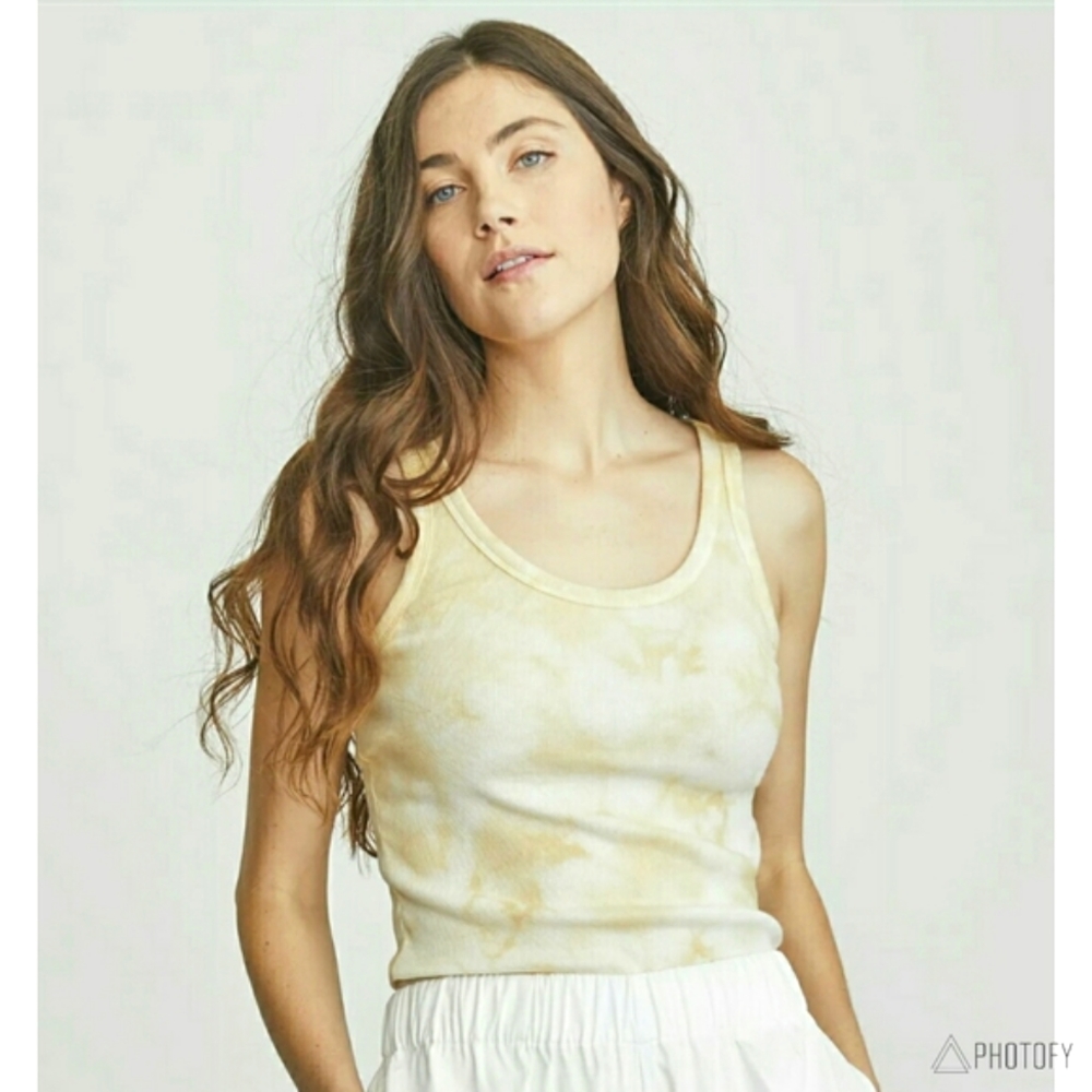 NWT Womens ELIZABETH AND JAMES Yellow Tie Dye Tank